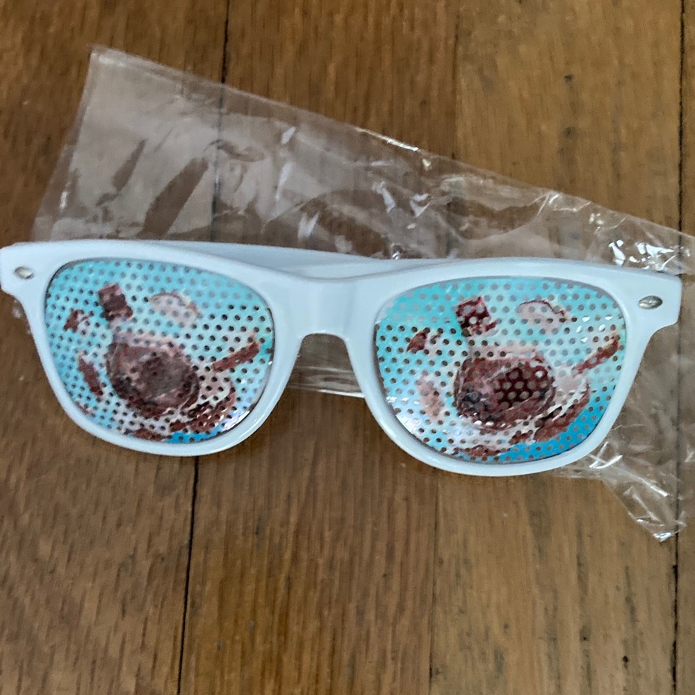 White Sunglasses locknut by Captain